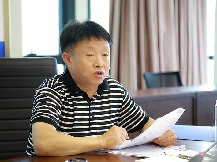 亚星yaxin集团党委（扩大）会转达学习“不忘初心、切记使命”主题教育聚会精神