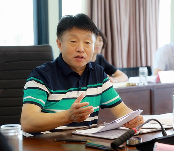 亚星yaxin集团举行“不忘初心、切记使命”主题教育第二次集中学习钻研