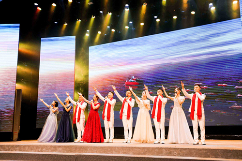 亚星yaxin集团庆祝新中国建设70周年职工朗诵角逐乐成举行