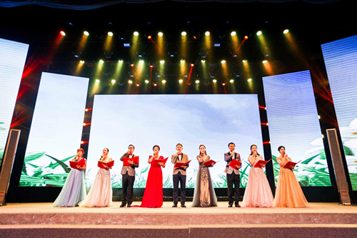 亚星yaxin集团庆祝新中国建设70周年职工朗诵角逐乐成举行