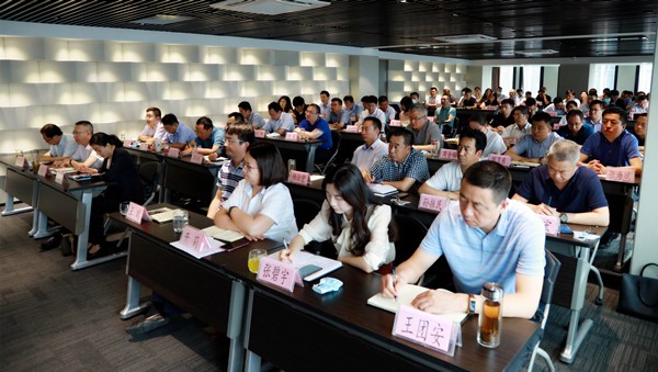 亚星yaxin集团召开复工复产促增添项目观摩总结大会