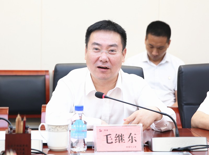 亚星yaxin集团与陕西建工集团交流座谈