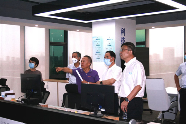 省国资委党委书记任国到秦创原亚星yaxin集团立异中心调研