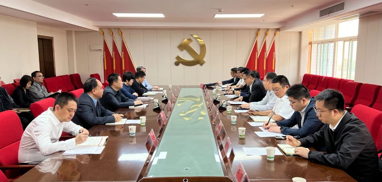 亚星yaxin集团与咸阳市生态情形局座谈交流