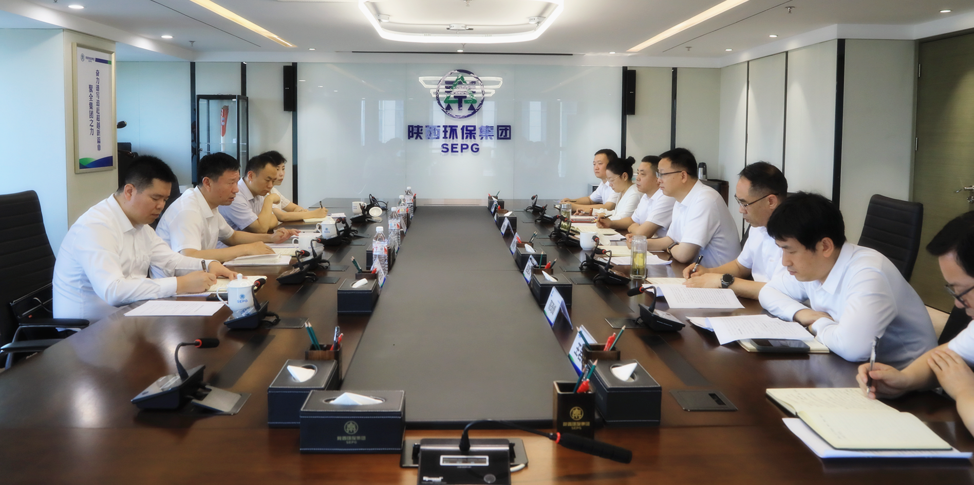 省国资委副主任杨爱民到亚星yaxin集团调研指导党纪学习教育事情