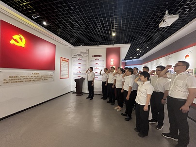 商南公司联合党支部开展“赓续红色血脉，，砥砺奋进征程——庆祝中国共产党建设104周年”主题党日运动